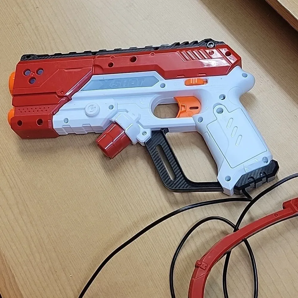 X-Shot‎ Laser Tag Toy Guns with Glasses, Battery Powered.